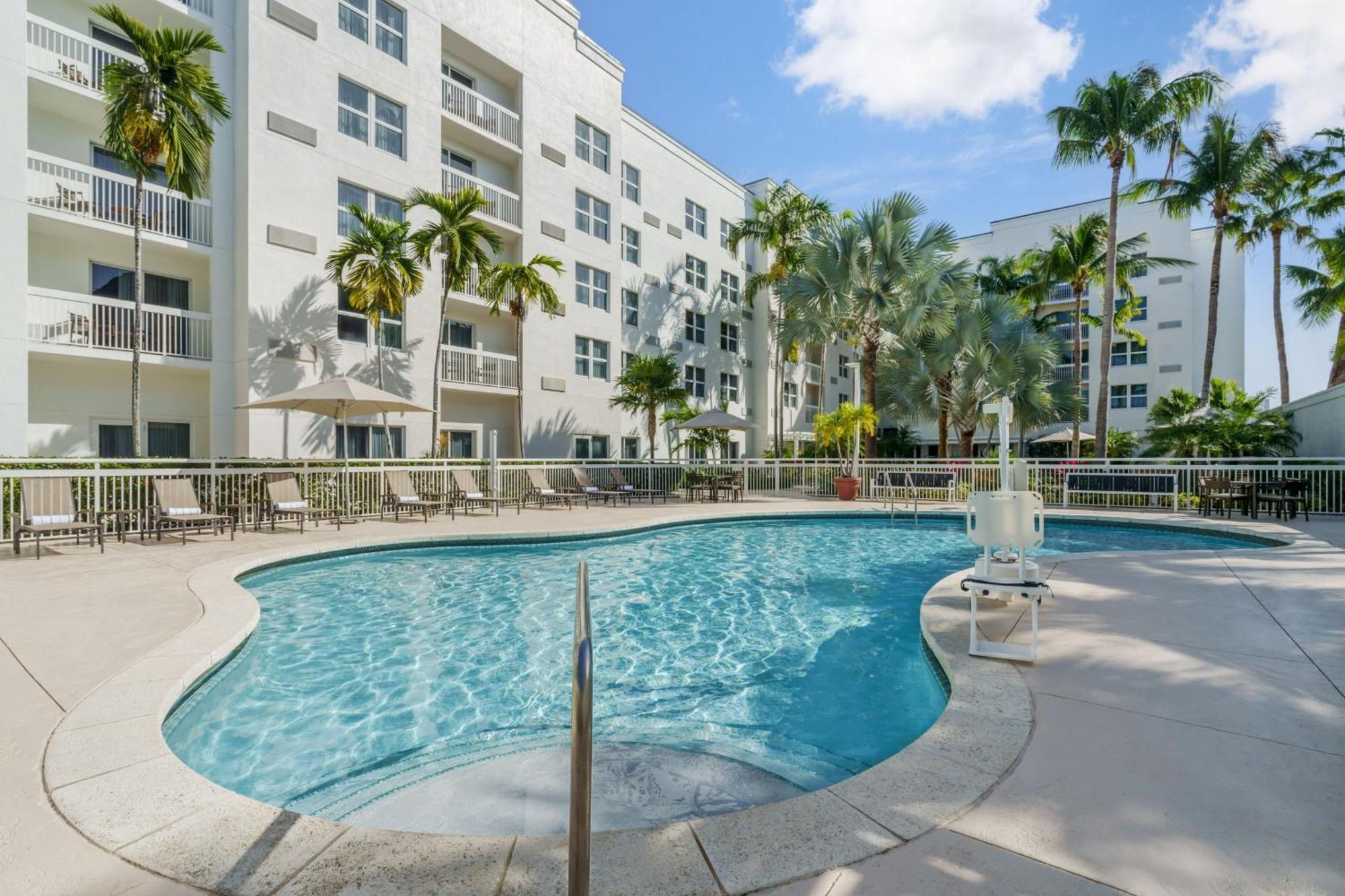 Courtyard By Marriott Miami Aventura Mall Hotel Kültér fotó